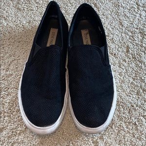 Steve Madden slip ons